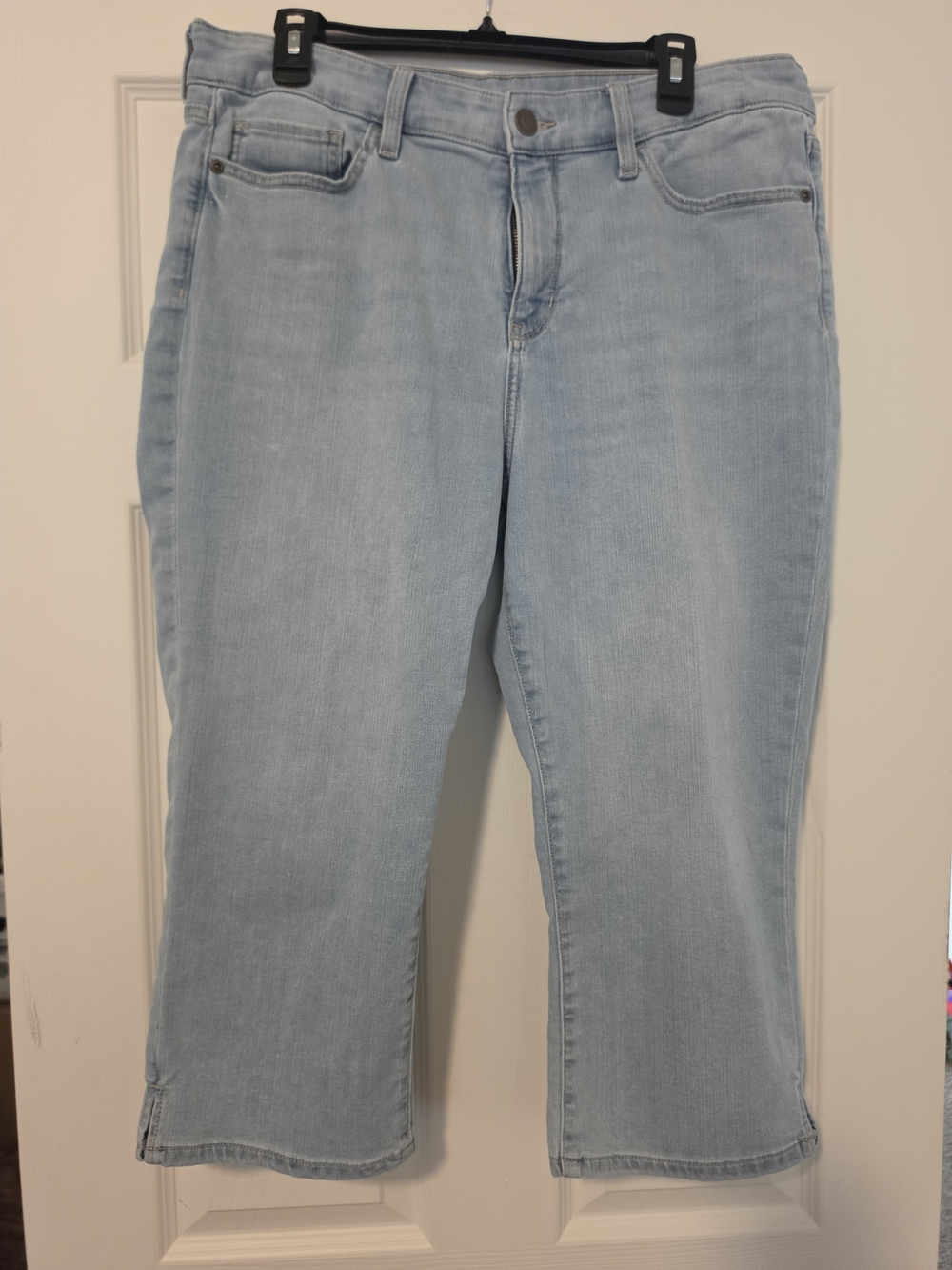 St. John's Bay Light Blue Capri Jeans